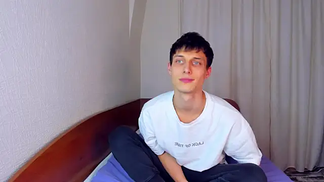 Kent Ross online show from September 25, 2025, 8:37 pm