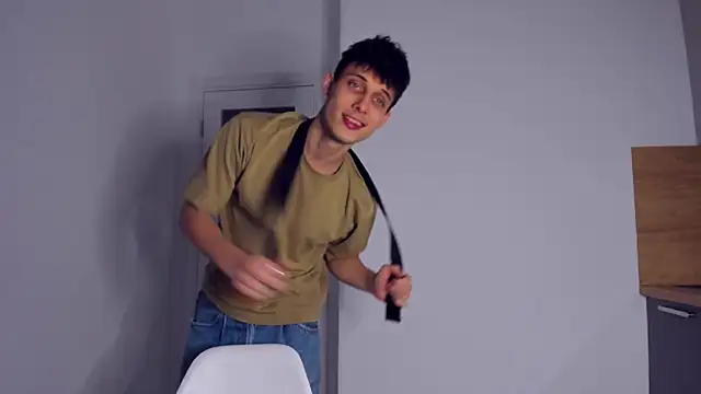 Kent Ross online show from November 29, 2025, 8:42 pm