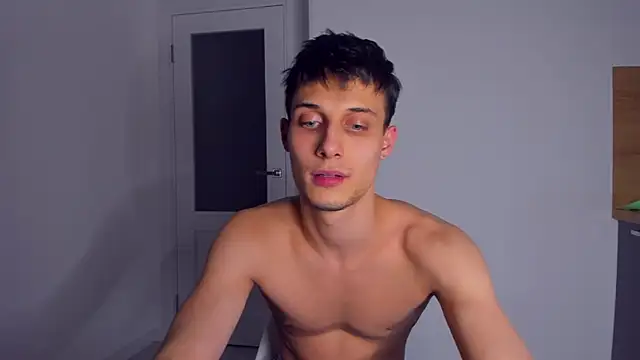 Kent Ross online show from November 24, 2025, 9:04 pm