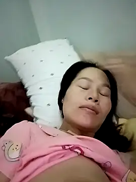 Baby-ladyass20 online show from March 18, 2025, 10:04 pm