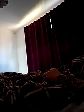 Snapshot of PAULMAXLEO chatting on March 4, 2026, 9:28 am PAULMAXLEO online show from March 4, 2026, 9:28 am