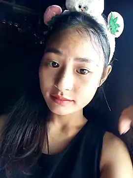 trieungoclnt online show from November 7, 2025, 3:11 am