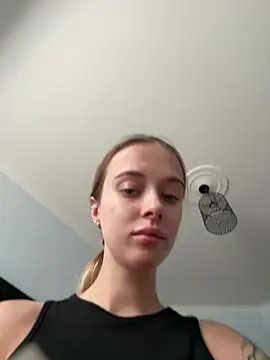 Snapshot of enjoy_my_beauty chatting on June 27, 2026, 6:30 am enjoy my beauty online show from June 27, 2026, 6:30 am