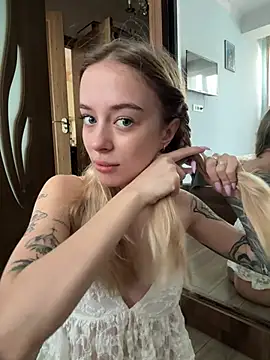 enjoy my beauty online show from April 22, 2026, 6:42 am