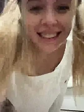 enjoy my beauty online show from April 25, 2026, 6:38 am