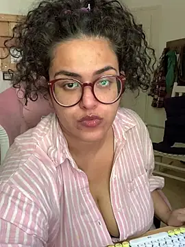 Curvydesifromgermany online show from July 24, 2026, 12:45 pm