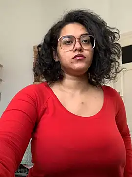 Curvydesifromgermany online show from March 20, 2025, 8:31 am