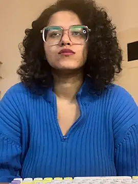 Curvydesifromgermany online show from January 28, 2025, 8:04 am