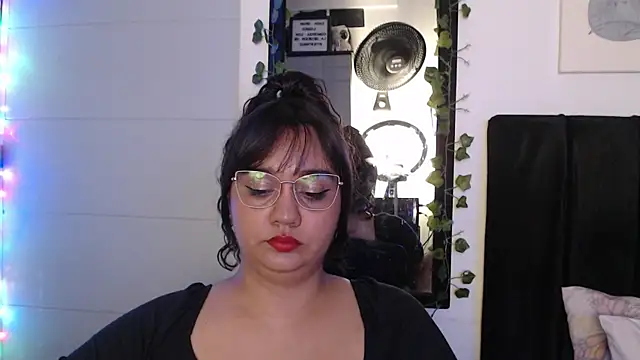 Snapshot of Alezapark chatting on July 7, 2026, 12:31 pm Alezapark online show from July 7, 2026, 12:31 pm