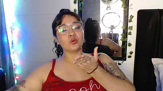 Snapshot of Alezapark chatting on June 28, 2026, 4:41 am Alezapark online show from June 28, 2026, 4:41 am