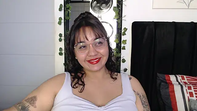Snapshot of Alezapark chatting on July 26, 2026, 1:40 pm Alezapark online show from July 26, 2026, 1:40 pm