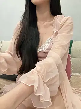 Snapshot of Almiraa68 chatting on March 25, 2026, 5:01 pm Almiraa68 online show from March 25, 2026, 5:01 pm