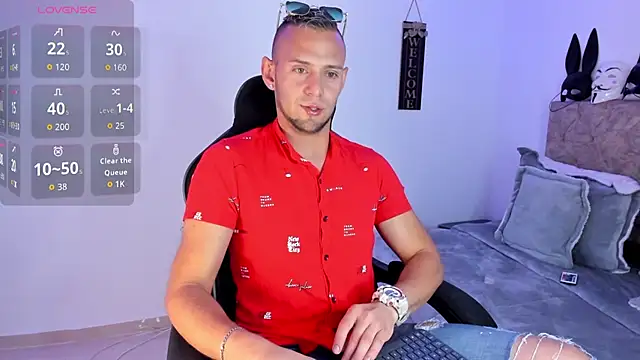 Snapshot of Damon_Bakert chatting on September 30, 2025, 6:47 pm Damon Bakert online show from September 30, 2025, 6:47 pm