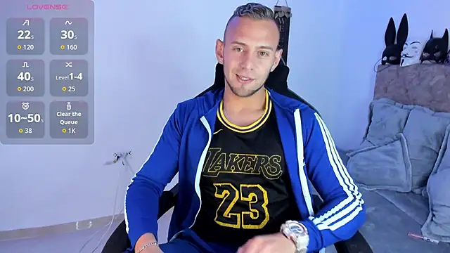 Snapshot of Damon_Bakert chatting on October 8, 2025, 3:35 pm Damon Bakert online show from October 8, 2025, 3:35 pm