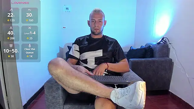 Snapshot of Damon_Bakert chatting on January 10, 2026, 10:27 pm Damon Bakert online show from January 10, 2026, 10:27 pm