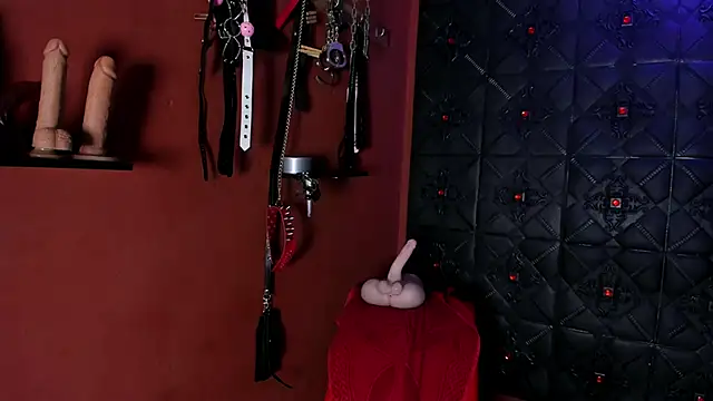 annavi  online show from May 8, 2026, 7:06 pm