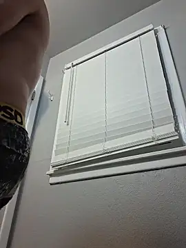 Snapshot of bigdickdaddy2184 chatting on March 19, 2026, 3:28 am bigdickdaddy2184 online show from March 19, 2026, 3:28 am