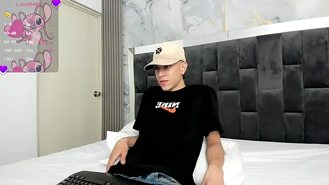 Dei v 48 online show from February 9, 2025, 7:52 pm