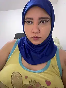 hannahayat online show from June 6, 2026, 1:38 pm