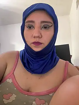 hannahayat online show from June 24, 2026, 8:17 pm
