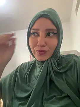 hannahayat online show from September 18, 2025, 1:36 pm