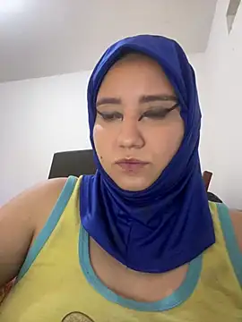 hannahayat online show from June 7, 2026, 3:17 pm