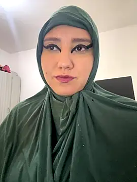 hannahayat online show from October 31, 2025, 1:52 pm