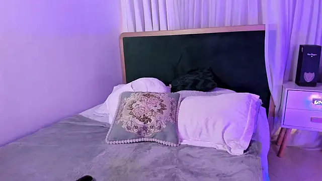 tiffany becker online show from March 18, 2025, 10:48 pm