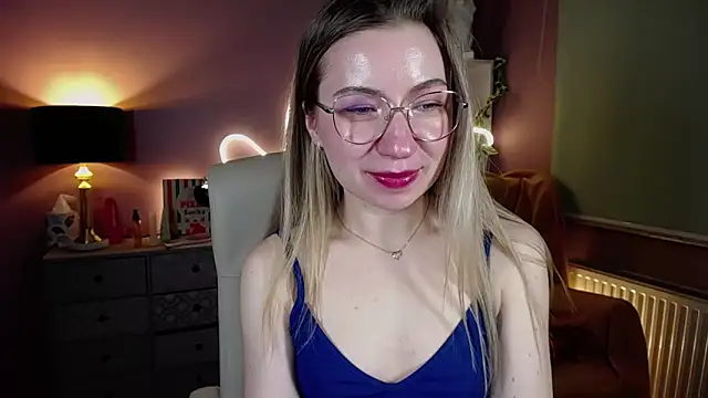 Mia Tasty online show from March 16, 2025, 5:50 pm