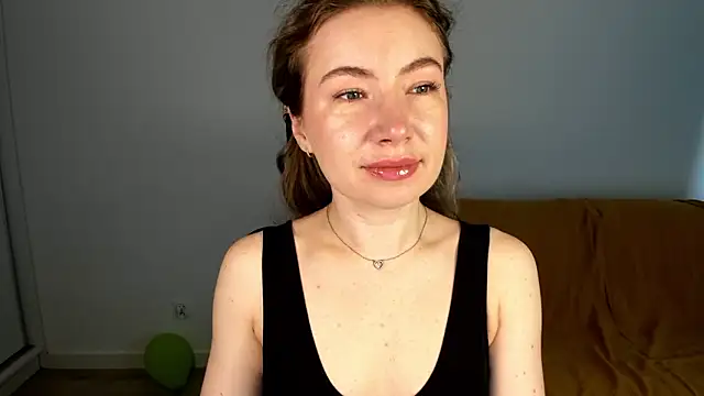Snapshot of Mia_Tasty chatting on June 2, 2026, 6:24 am Mia Tasty online show from June 2, 2026, 6:24 am