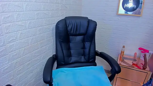 ImCrazzy online show from January 15, 2026, 2:53 pm