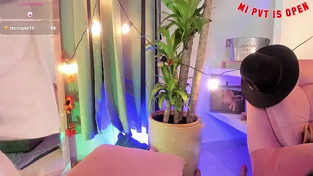 pamduff online show from March 21, 2025, 9:45 am