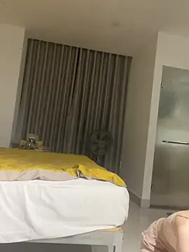 ashy 7999 online show from December 27, 2024, 4:32 pm