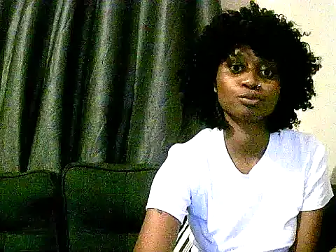 Snapshot of Candy_Ljaay chatting on February 13, 2026, 4:29 pm Candy Ljaay online show from February 13, 2026, 4:29 pm