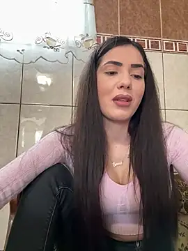 Emmapmg online show from March 12, 2025, 9:55 am