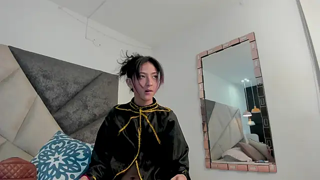 BonnieCute  online show from April 21, 2026, 11:55 pm