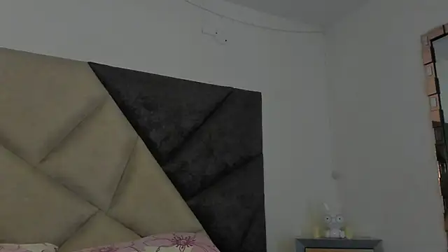 BonnieCute  online show from June 26, 2026, 12:38 am
