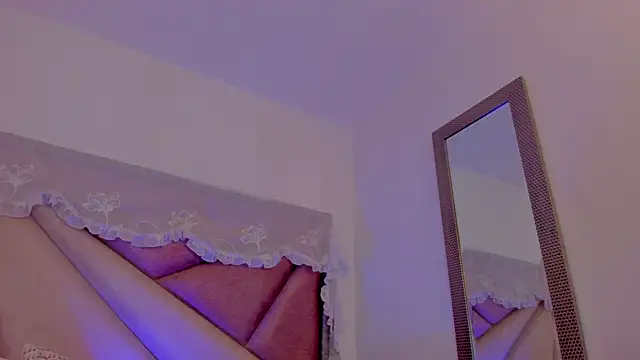 BonnieCute  online show from May 5, 2026, 11:52 pm