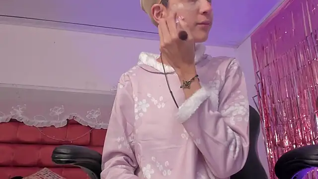 BonnieCute  online show from March 15, 2025, 11:40 am