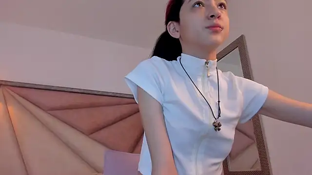 BonnieCute  online show from November 17, 2025, 10:36 pm