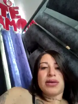 Alona Evans online show from September 30, 2025, 3:18 pm