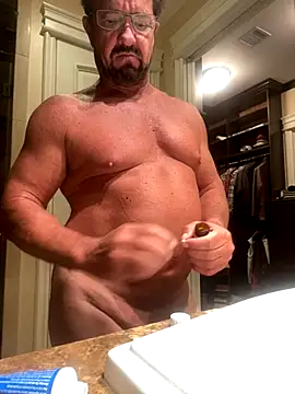 sluttydylan online show from October 1, 2025, 7:02 am