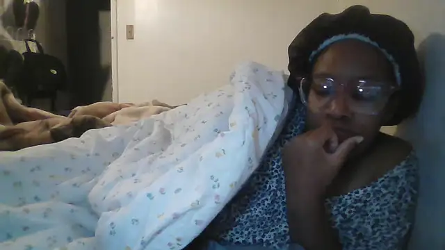 madamsensuale online show from December 8, 2024, 10:30 am