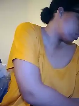 madamsensuale online show from February 5, 2025, 2:08 am