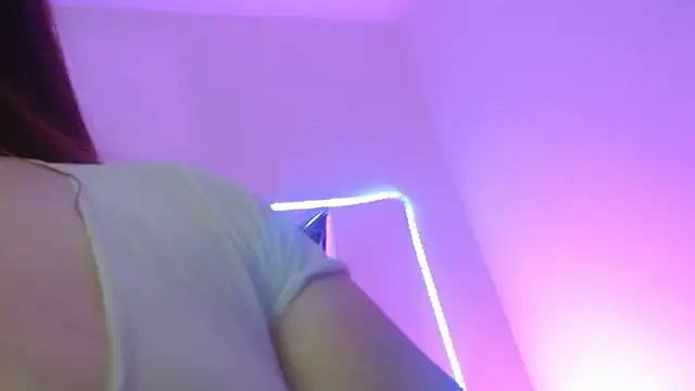 cata  gutierrez  online show from September 20, 2025, 4:12 pm