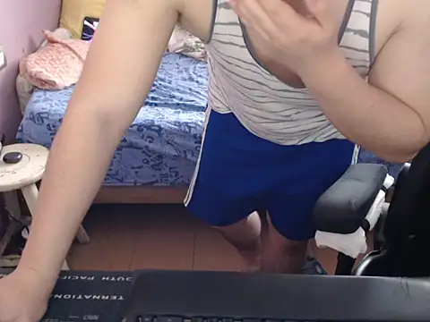 thealfawolf01 online show from July 20, 2026, 4:09 pm