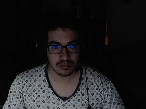 thealfawolf01 online show from June 22, 2026, 7:05 am
