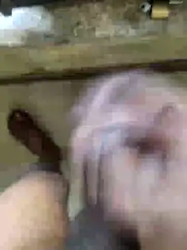 cumshotboy01 online show from September 17, 2025, 9:22 am