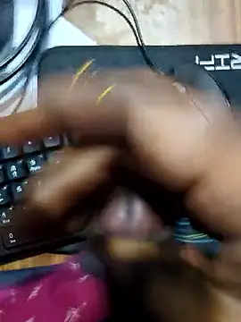 Snapshot of rajesh31tamil chatting on January 7, 2026, 6:18 am rajesh31tamil online show from January 7, 2026, 6:18 am