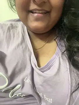 smile pretty online show from January 12, 2025, 10:33 pm